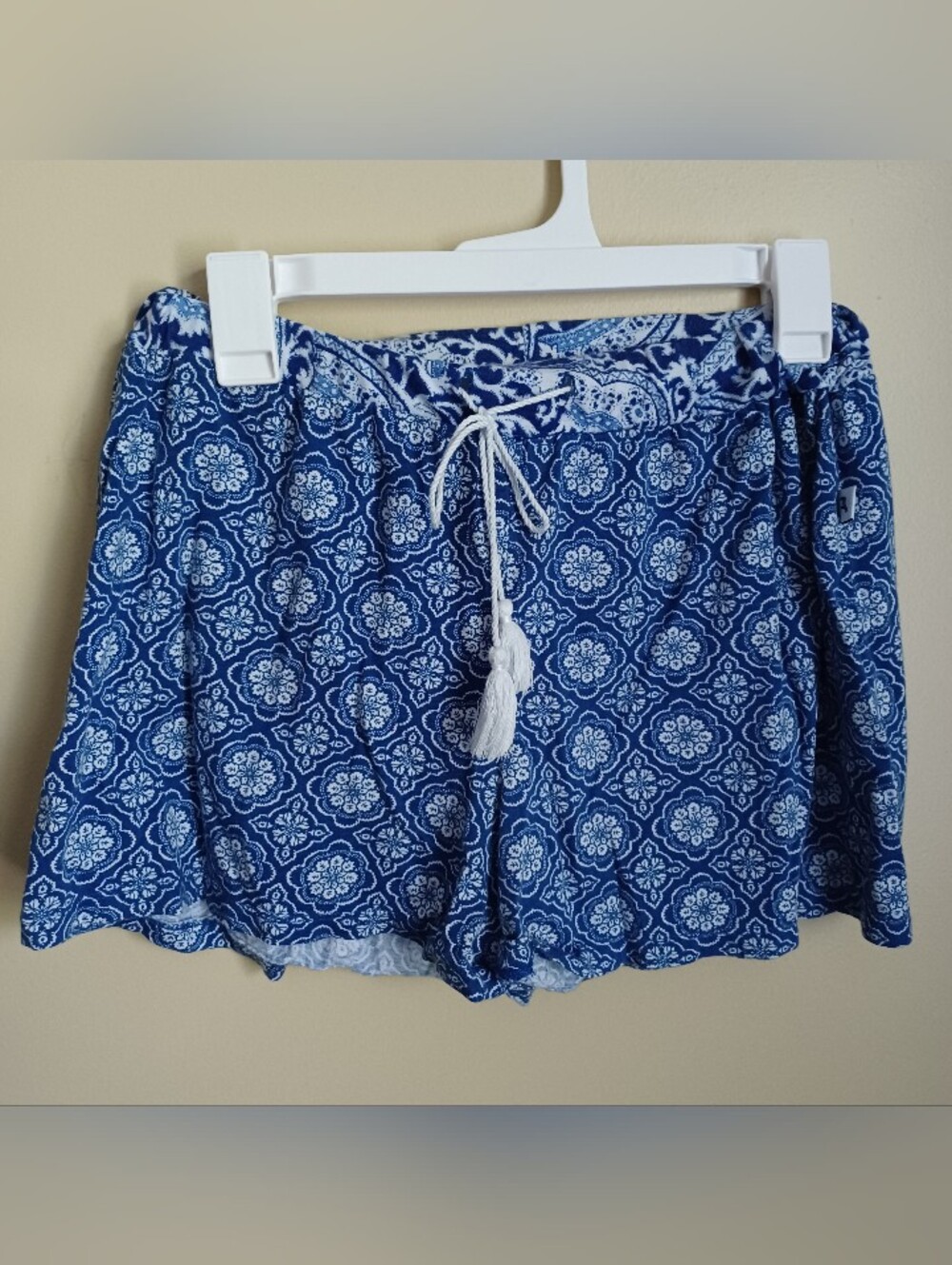 Women's Size M Echo Sleepwear Shorts Blue White Design Print Cozy Pajama Bottoms